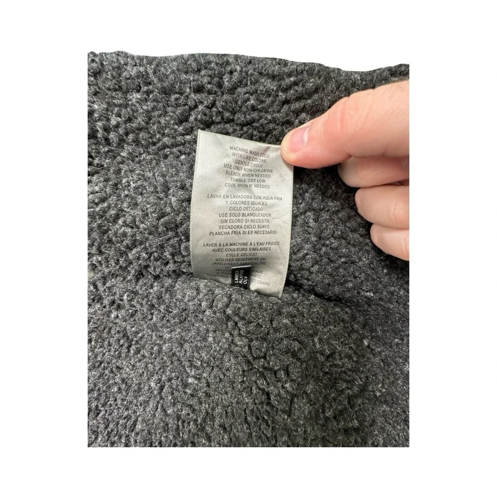 Levis front co